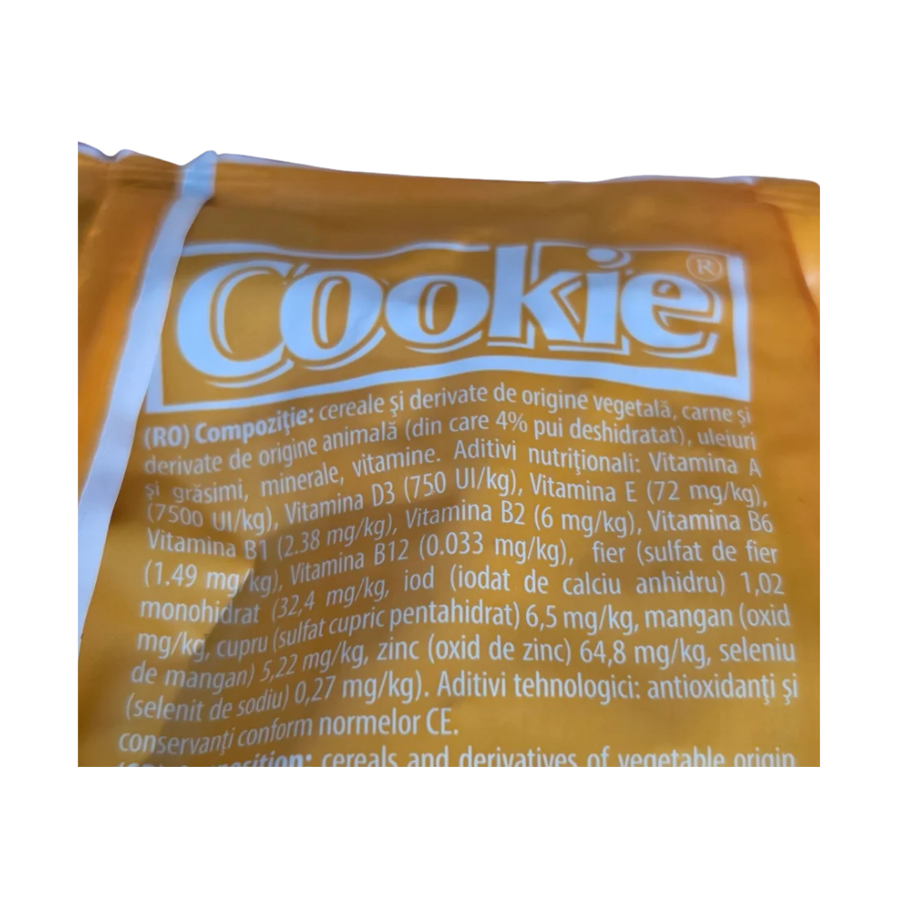 Hrană uscată Cookie pentru câini cu pui, pungă 2kg, vedere laterală